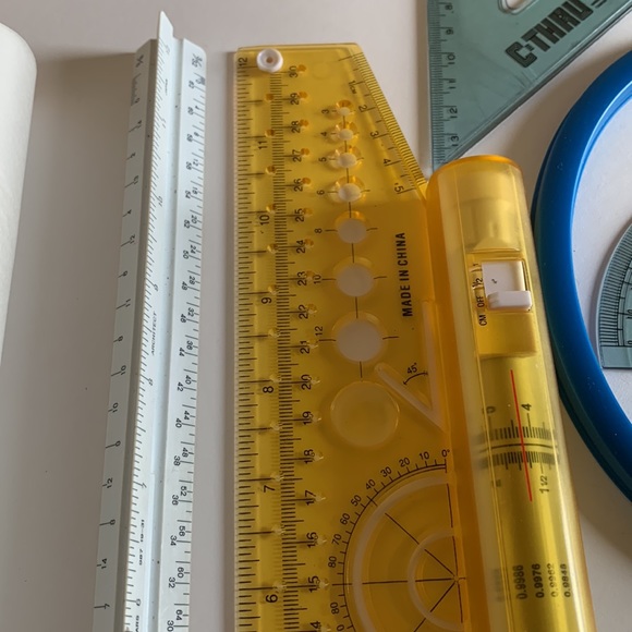 Drafting tools, paper, mechanical pencils - Picture 3 of 7